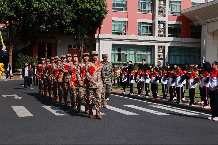 共赴“軍旅之約”，中山多個鎮(zhèn)街歡送新兵入伍